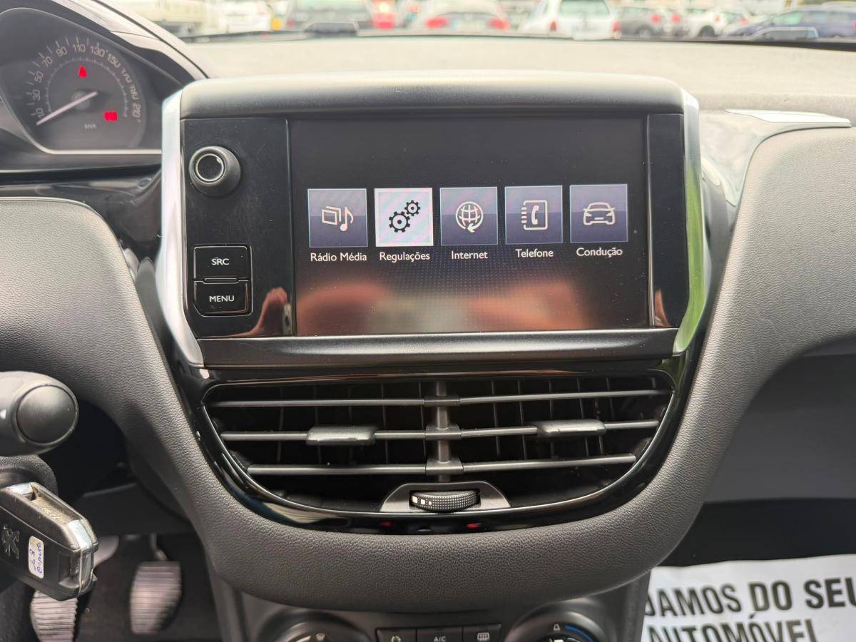 peugeot-208-2017-diesel-1560cc