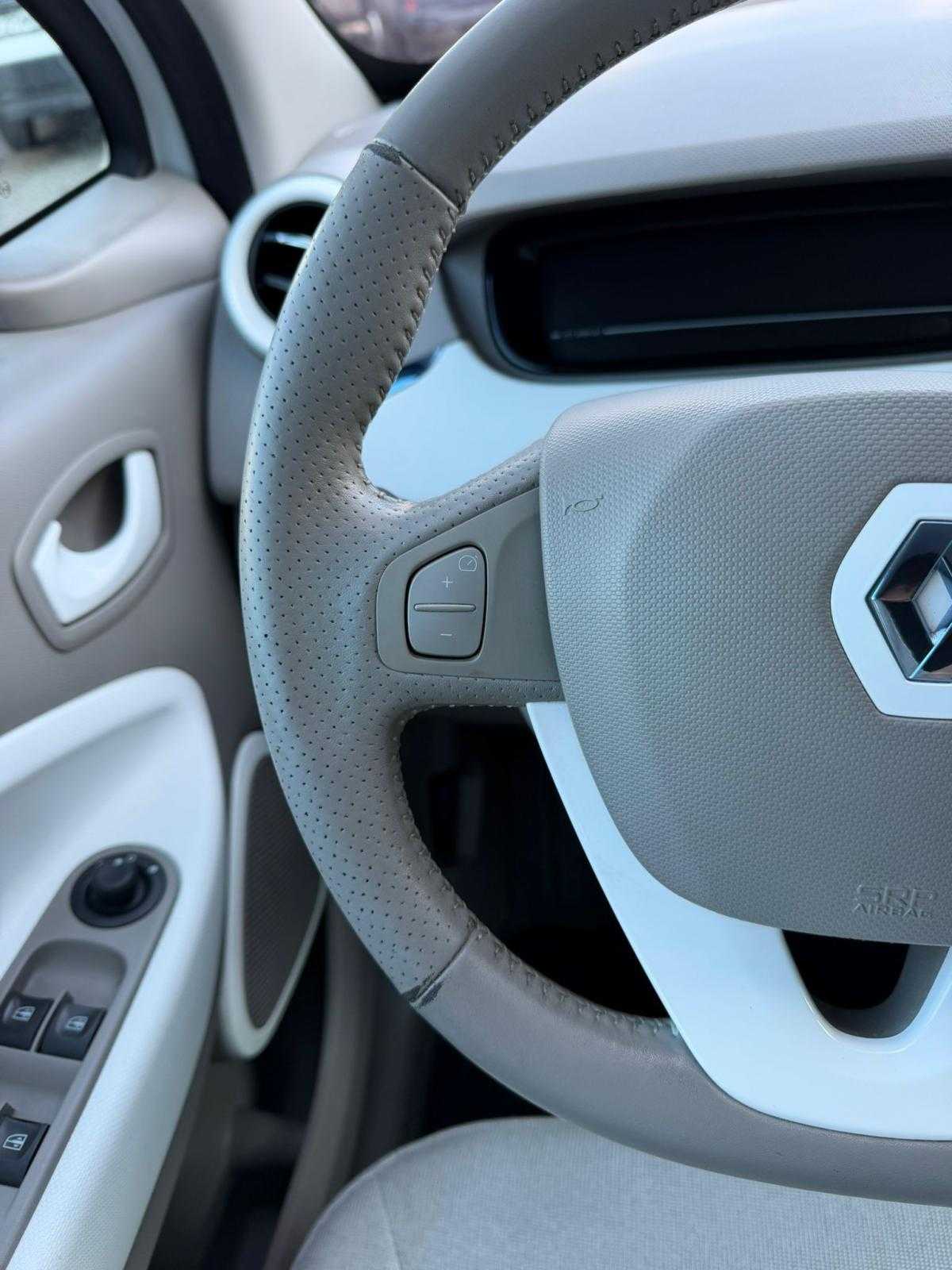 renault-zoe-2013-eletrico-0cc