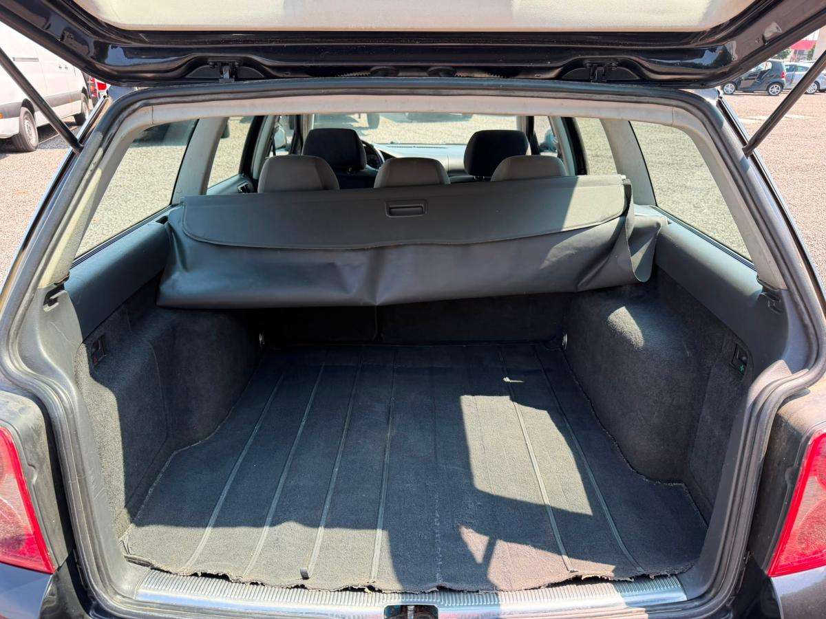 volkswagen-passat-2004-diesel-1896cc