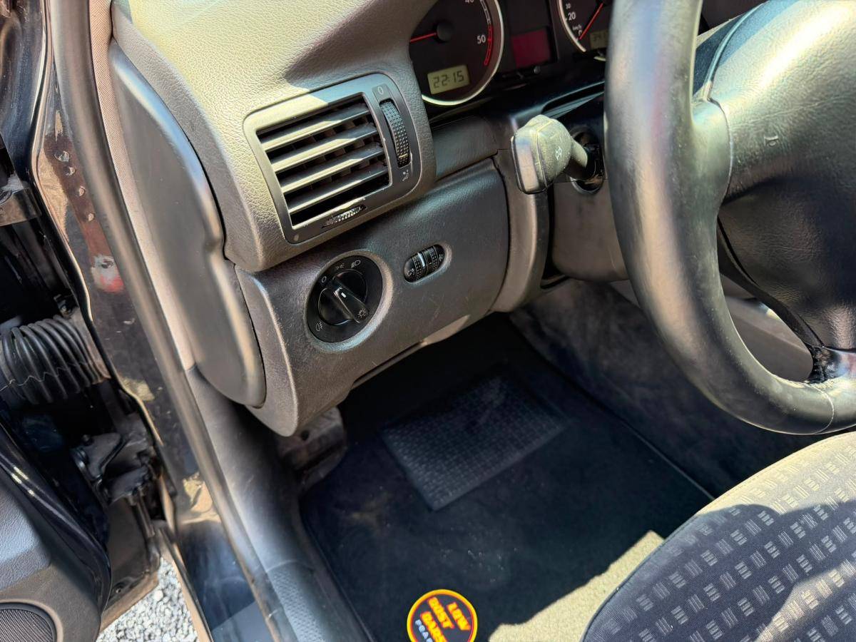 volkswagen-passat-2004-diesel-1896cc