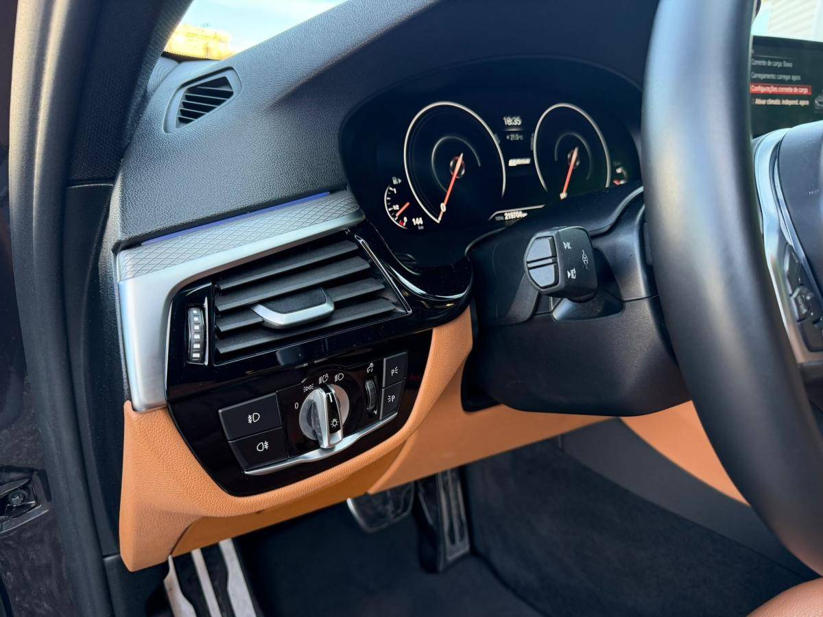 bmw-serie-5-2018-hibrido-a-gasolina-1998cc