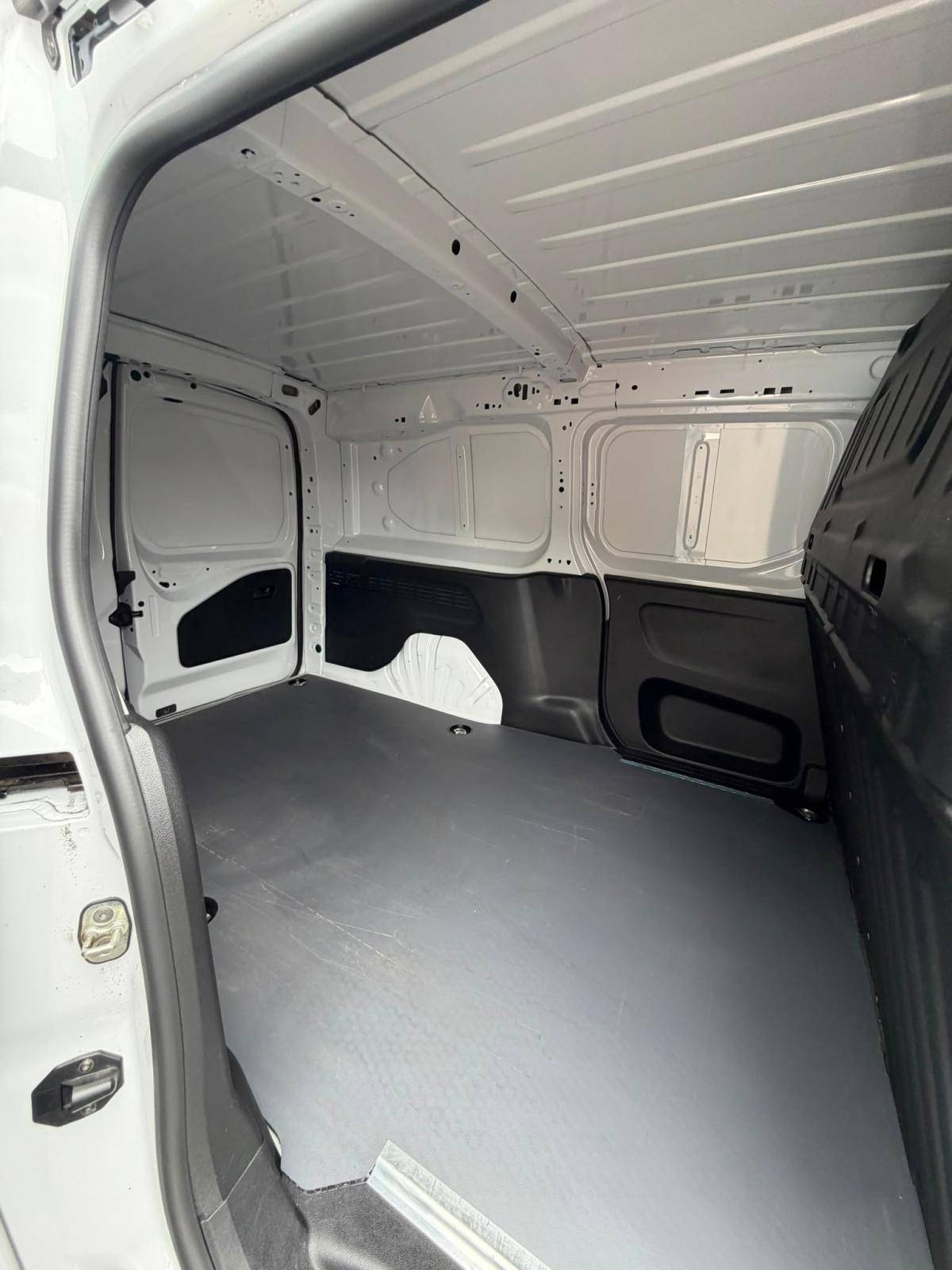 fiat-doblo-2025-diesel-1499cc