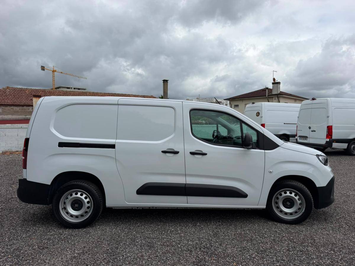 fiat-doblo-2025-diesel-1499cc