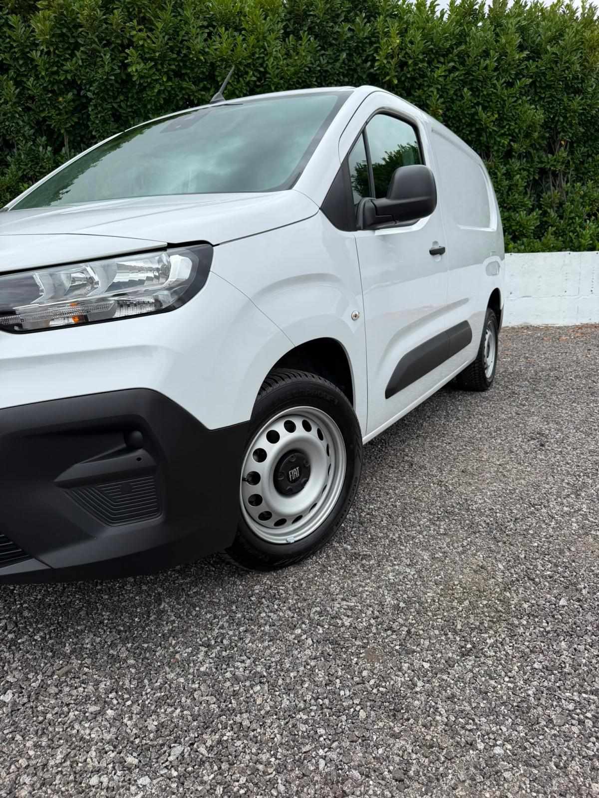 fiat-doblo-2025-diesel-1499cc
