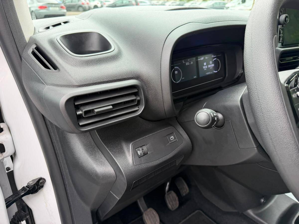 fiat-doblo-2025-diesel-1499cc