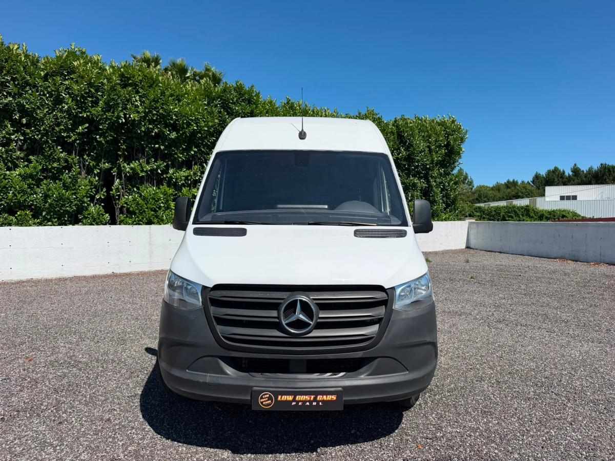 mercedes-benz-sprinter-2023-diesel-1950cc