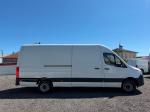 mercedes-benz-sprinter-2023-diesel-1950cc