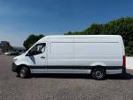 mercedes-benz-sprinter-2023-diesel-1950cc