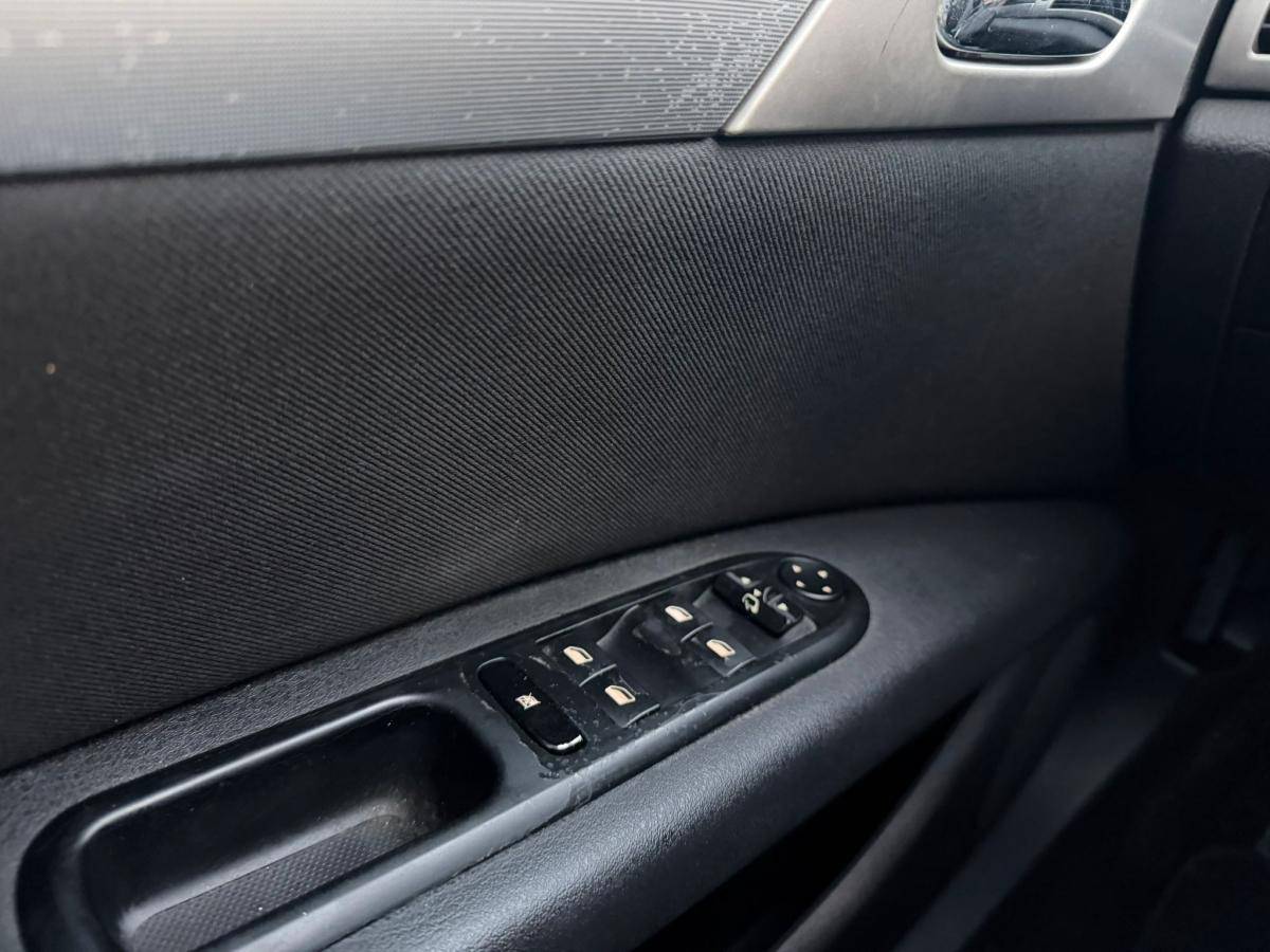 peugeot-407-2007-diesel-1560cc