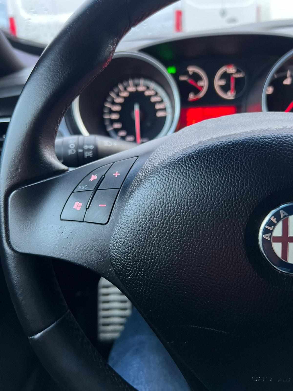 alfa-romeo-giulietta-2011-diesel-1598cc