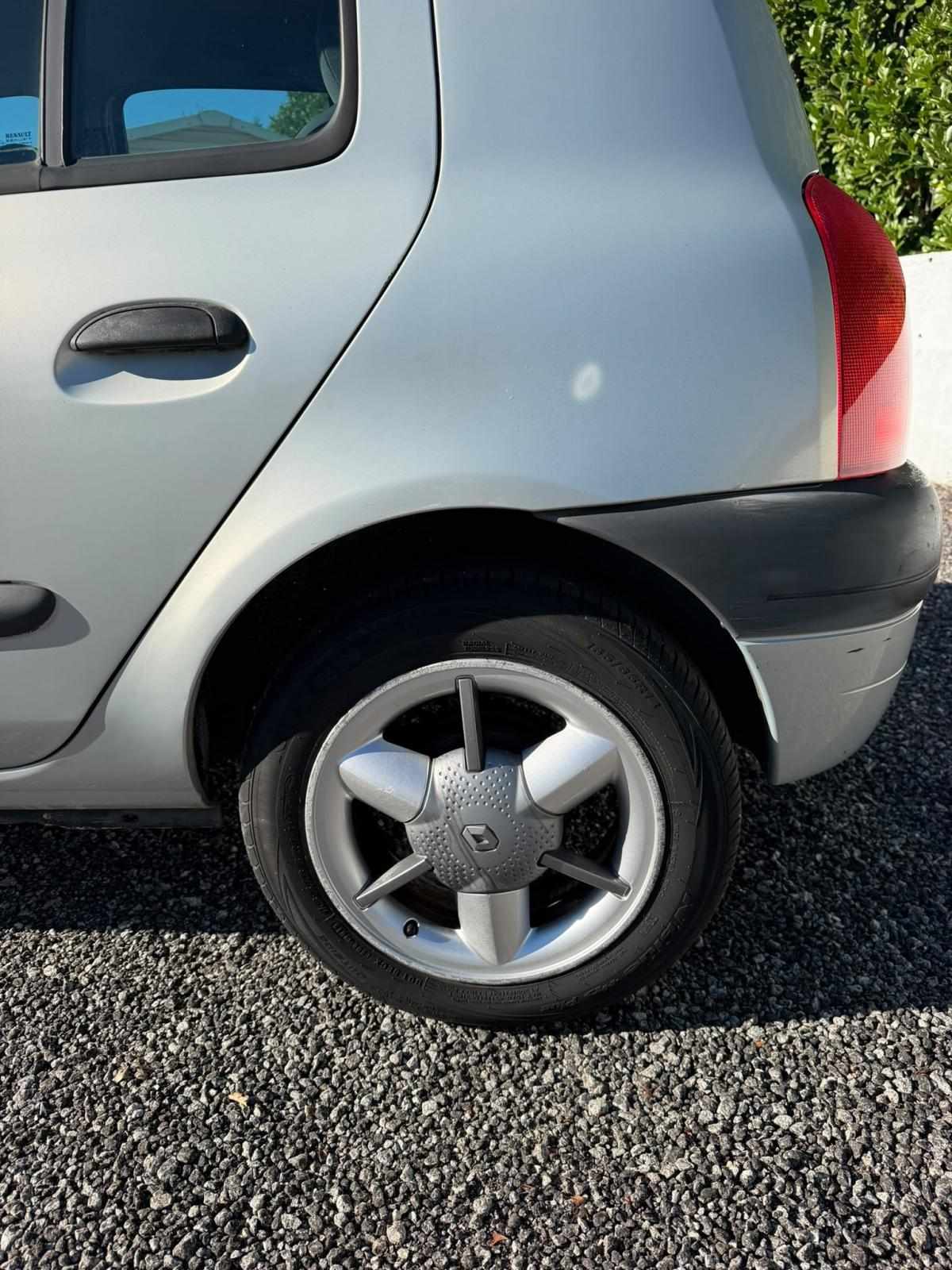 renault-clio-1999-gasolina-1149cc