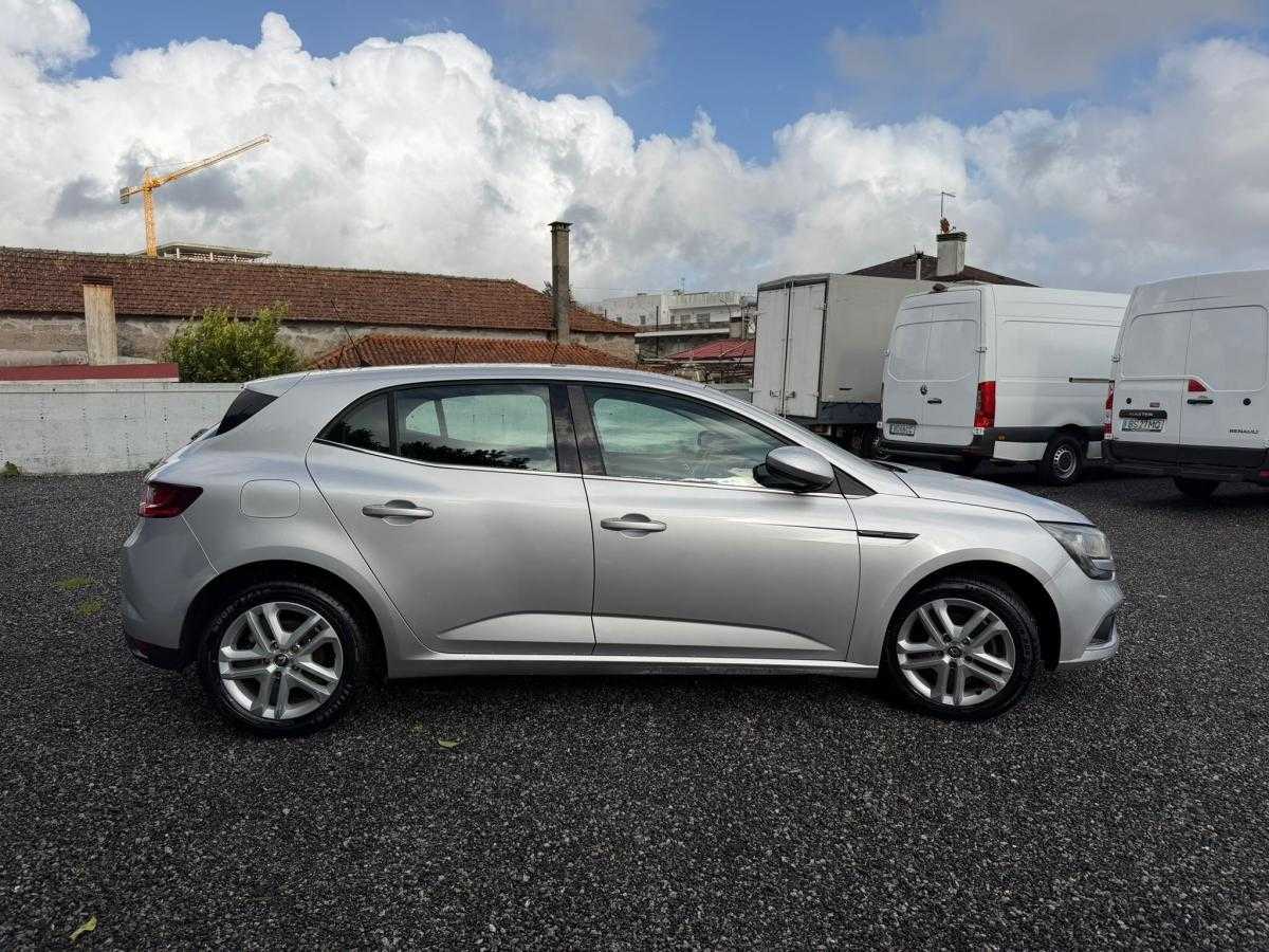 renault-megane-2017-diesel-1461cc