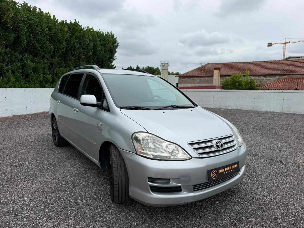 toyota-avensis-verso-2004-diesel-1995cc