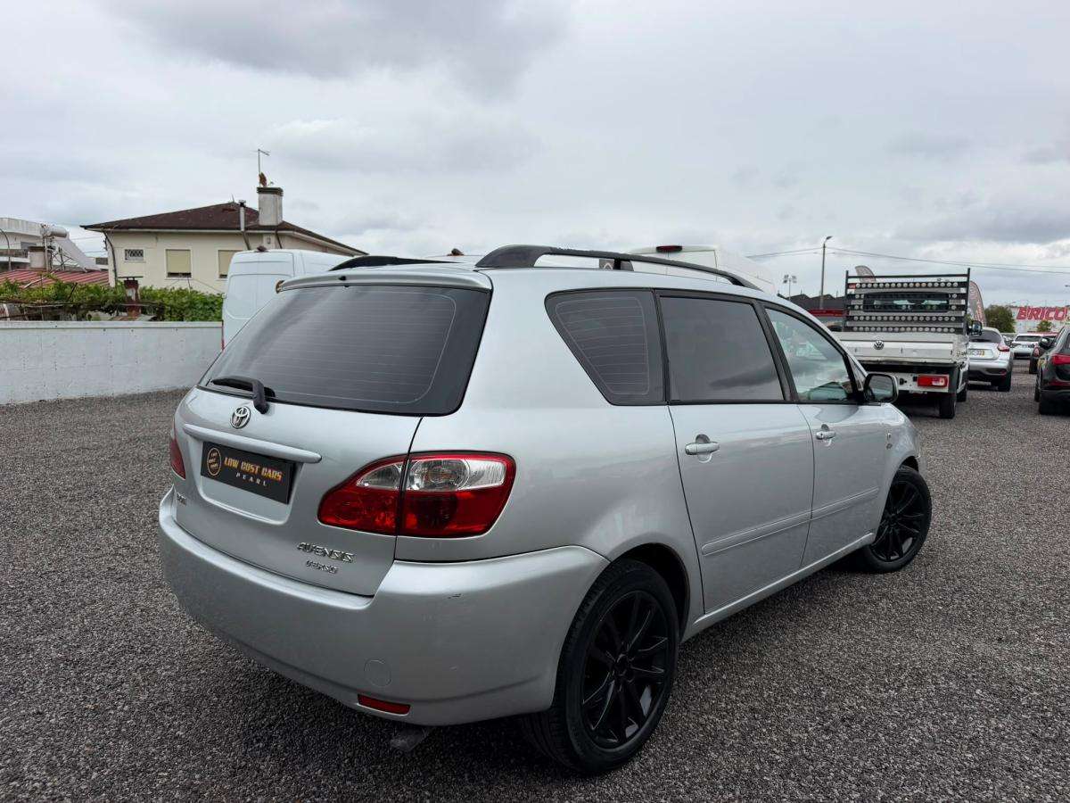 toyota-avensis-verso-2004-diesel-1995cc