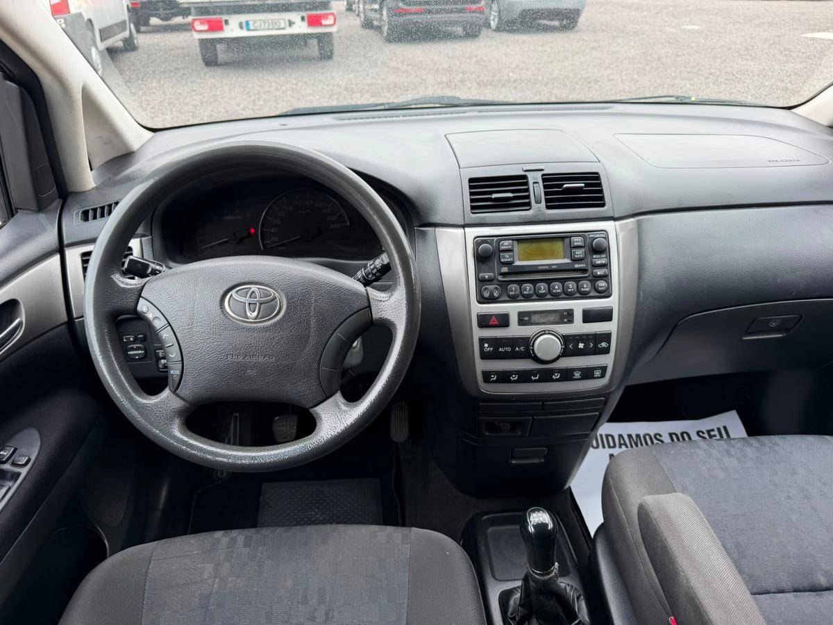 toyota-avensis-verso-2004-diesel-1995cc