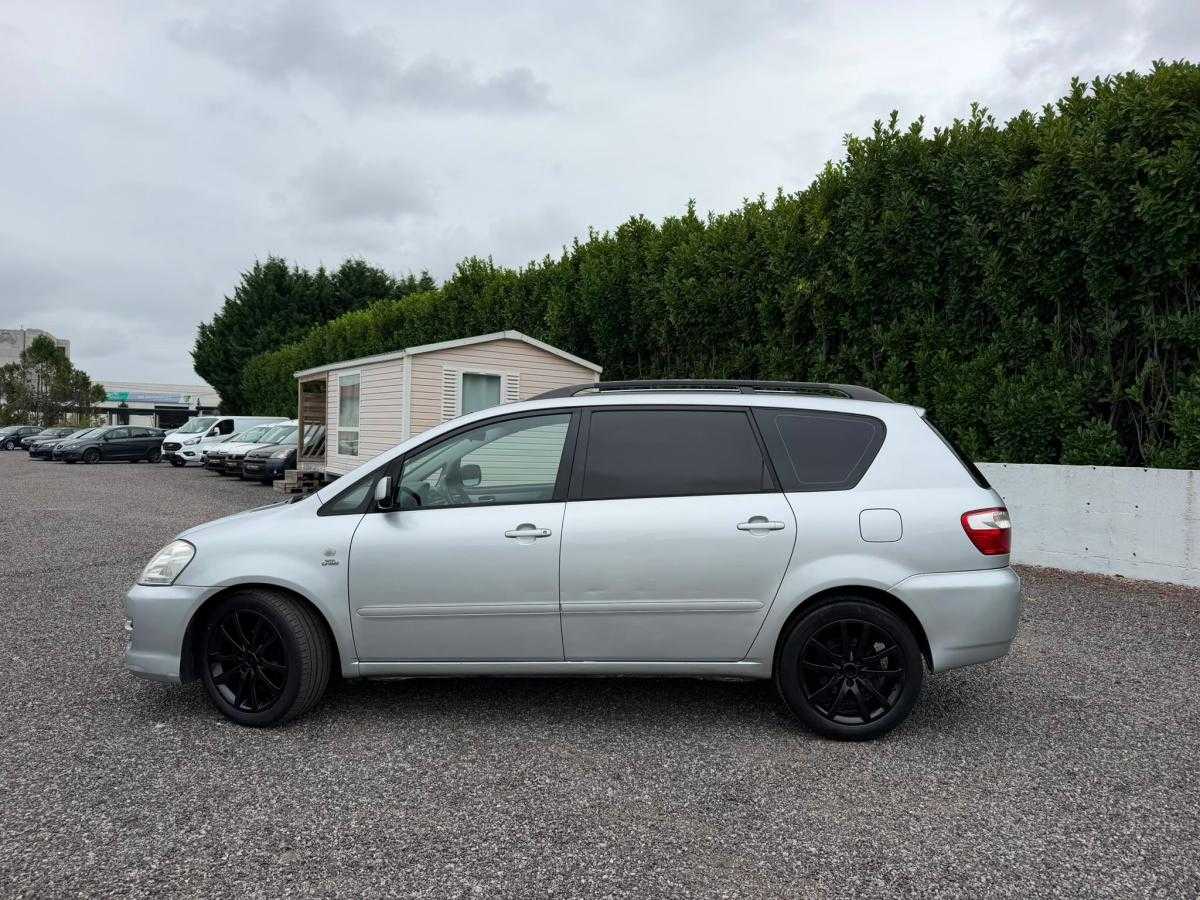 toyota-avensis-verso-2004-diesel-1995cc