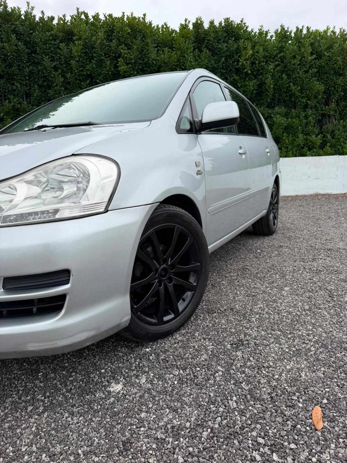 toyota-avensis-verso-2004-diesel-1995cc