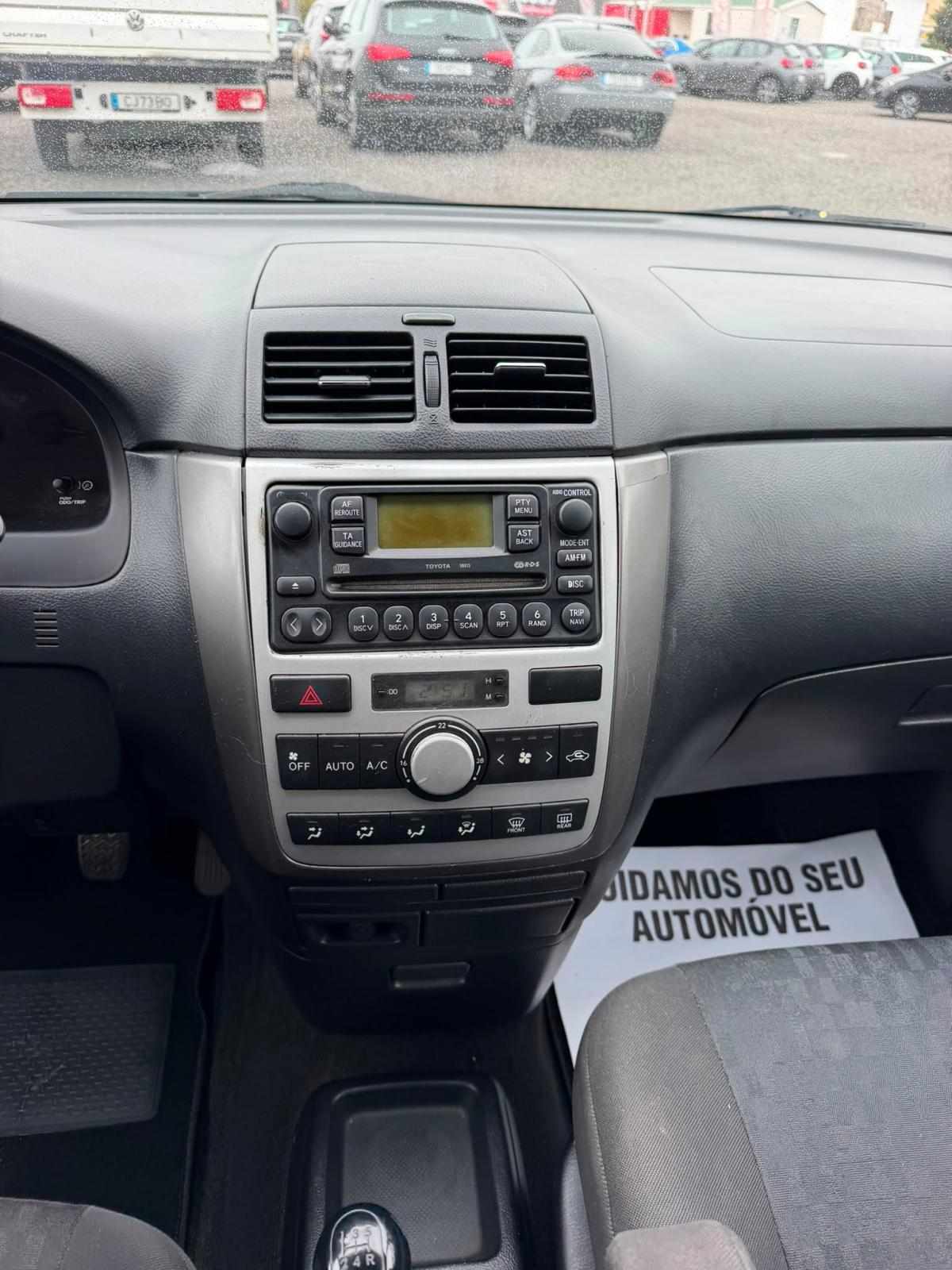 toyota-avensis-verso-2004-diesel-1995cc