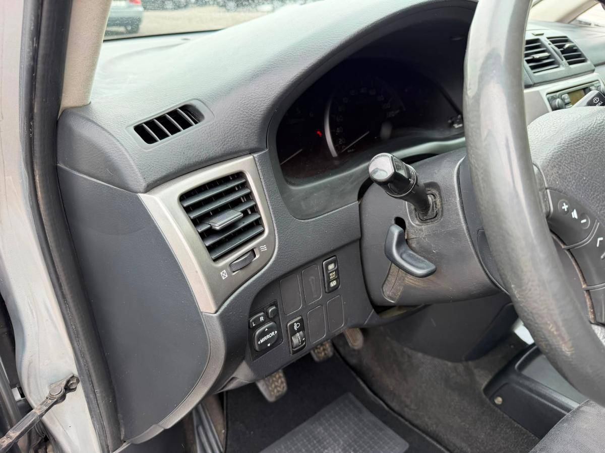 toyota-avensis-verso-2004-diesel-1995cc