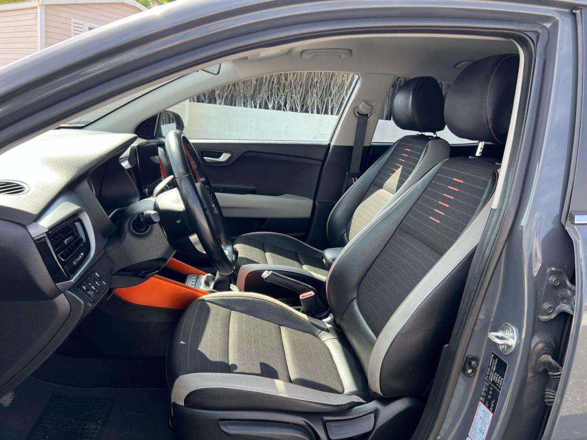 kia-stonic-2021-gasolina-998cc