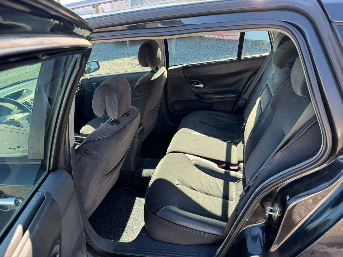 renault-laguna-break-2004-gasolina-1598cc