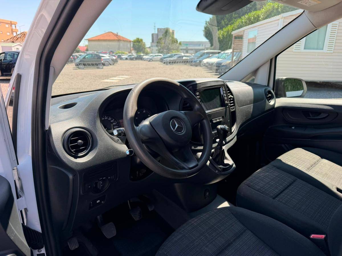 mercedes-benz-vito-2017-diesel-1598cc
