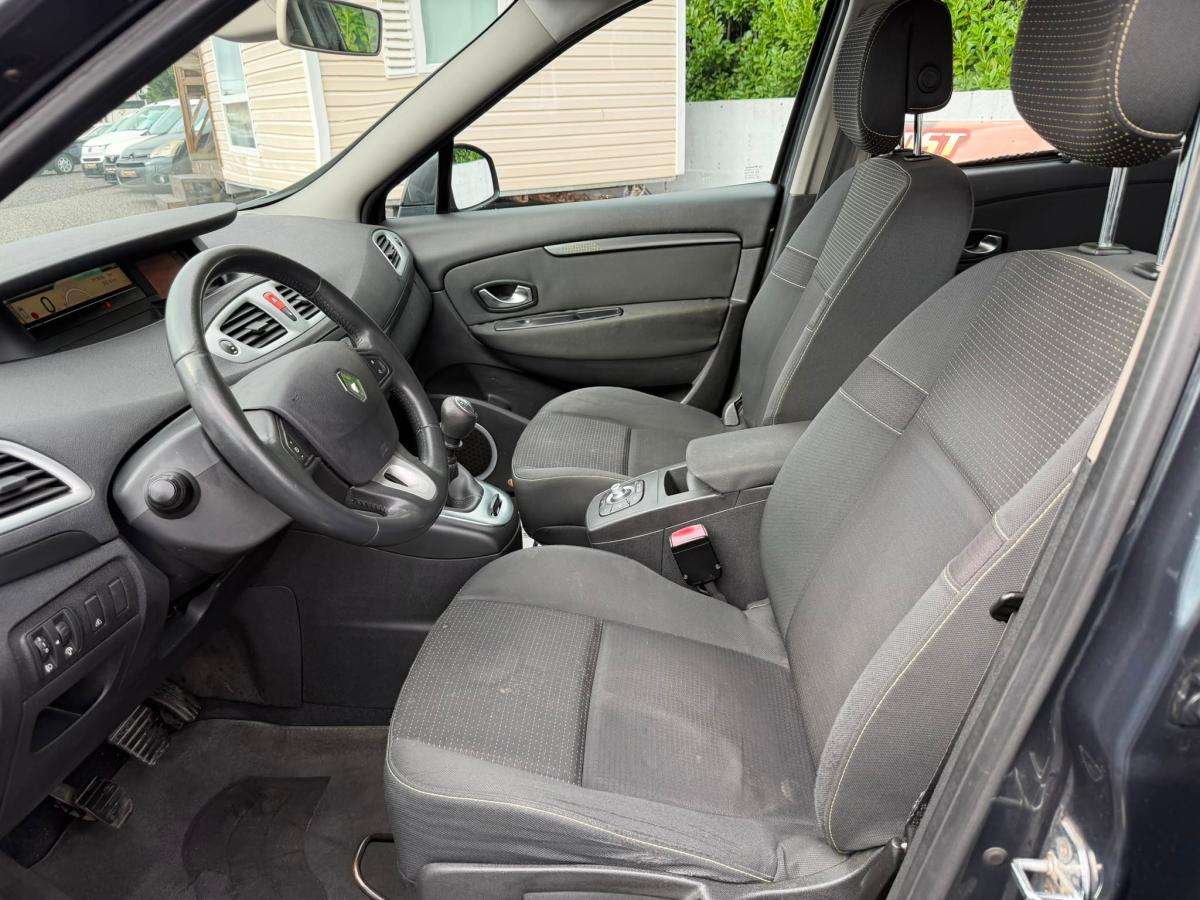 renault-scenic-2010-diesel-1870cc