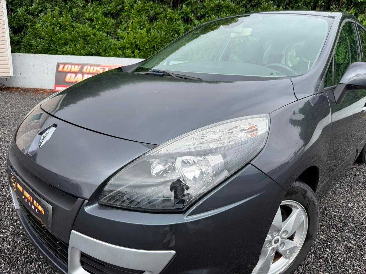 renault-scenic-2010-diesel-1870cc
