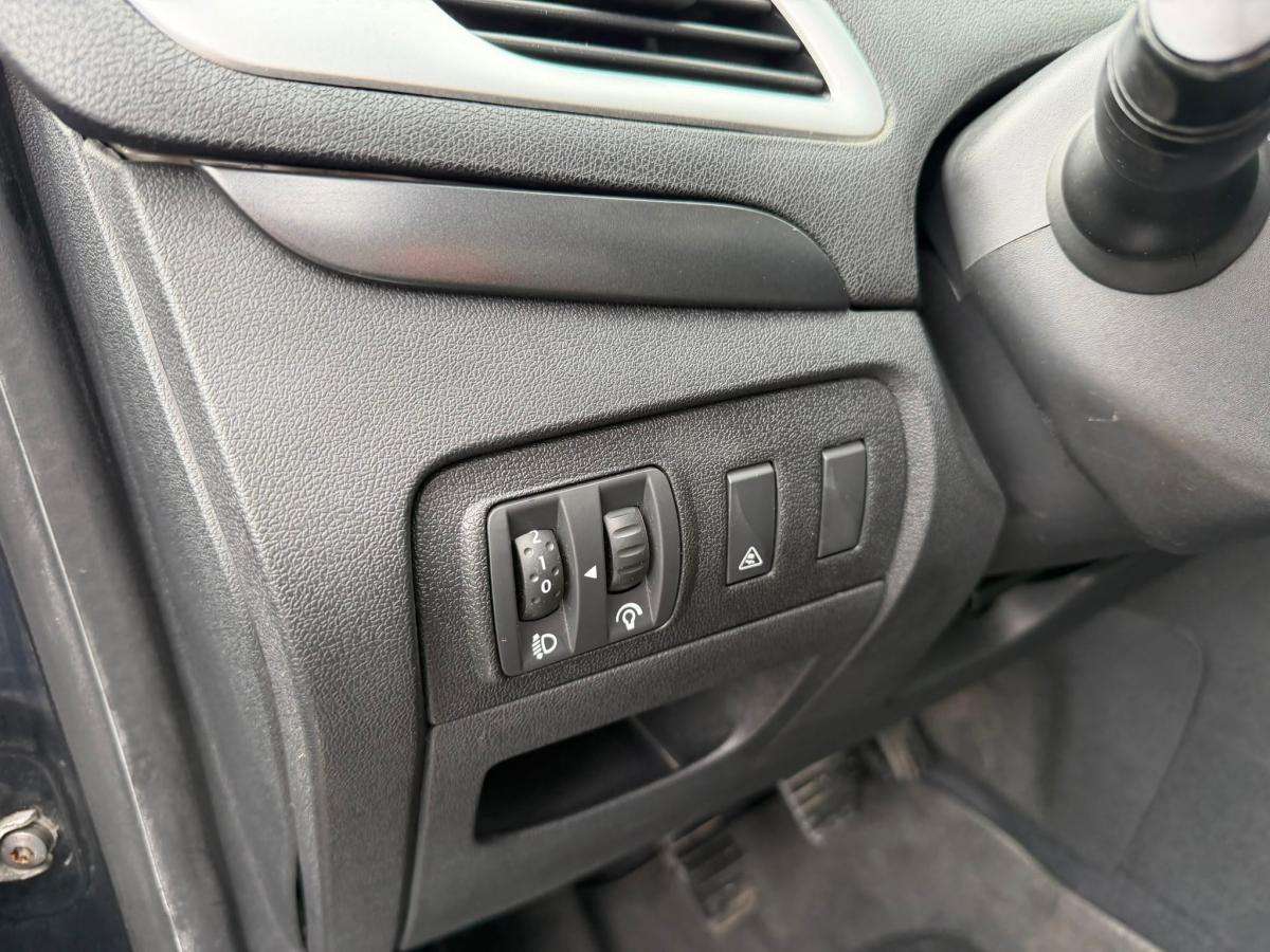 renault-scenic-2010-diesel-1870cc