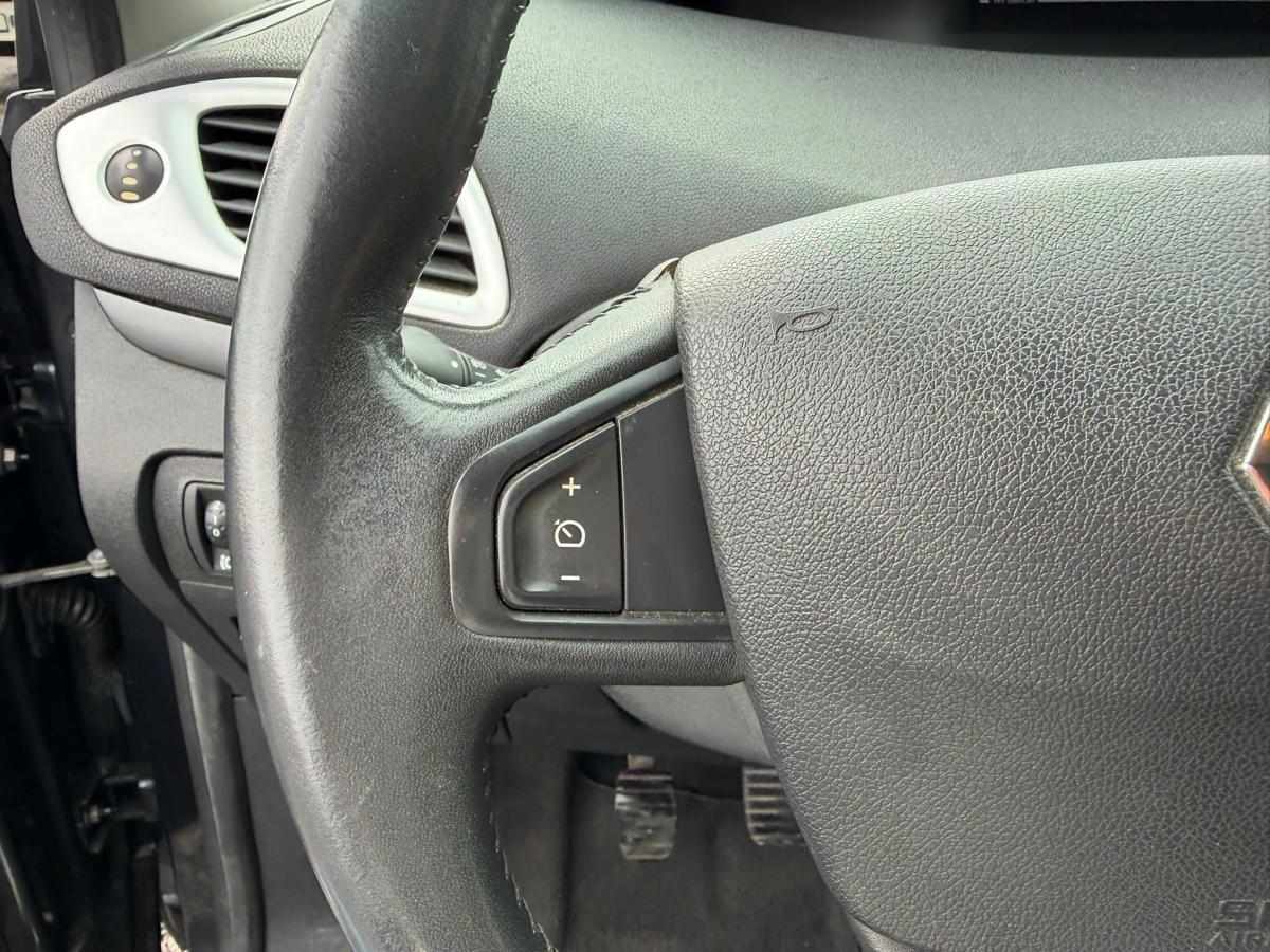 renault-scenic-2010-diesel-1870cc