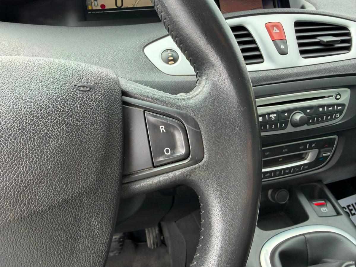renault-scenic-2010-diesel-1870cc