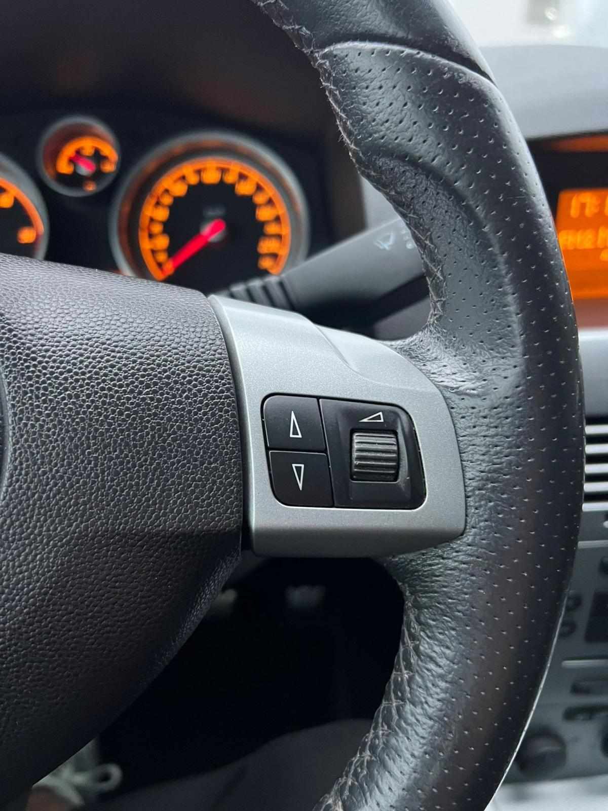 opel-astra-gtc-2010-diesel-1248cc