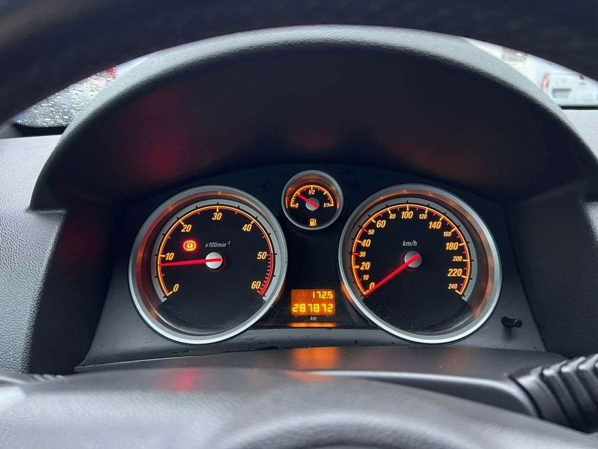 opel-astra-gtc-2010-diesel-1248cc