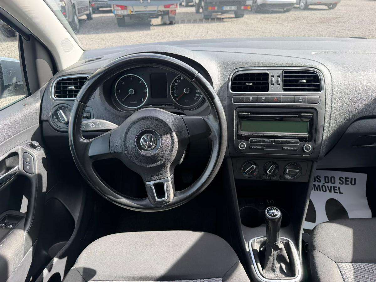 volkswagen-polo-2010-diesel-1199cc
