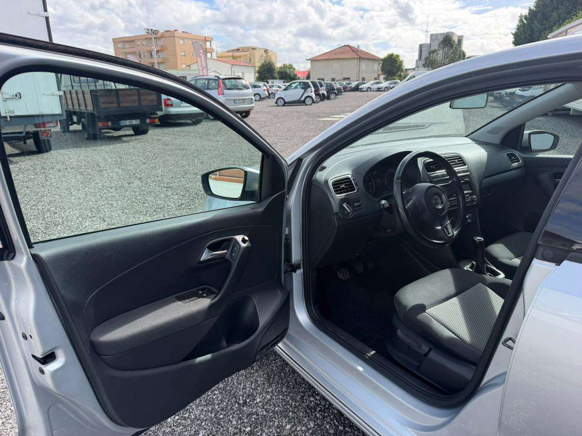 volkswagen-polo-2010-diesel-1199cc
