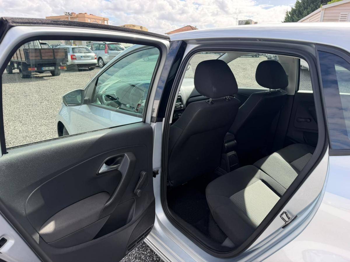 volkswagen-polo-2010-diesel-1199cc