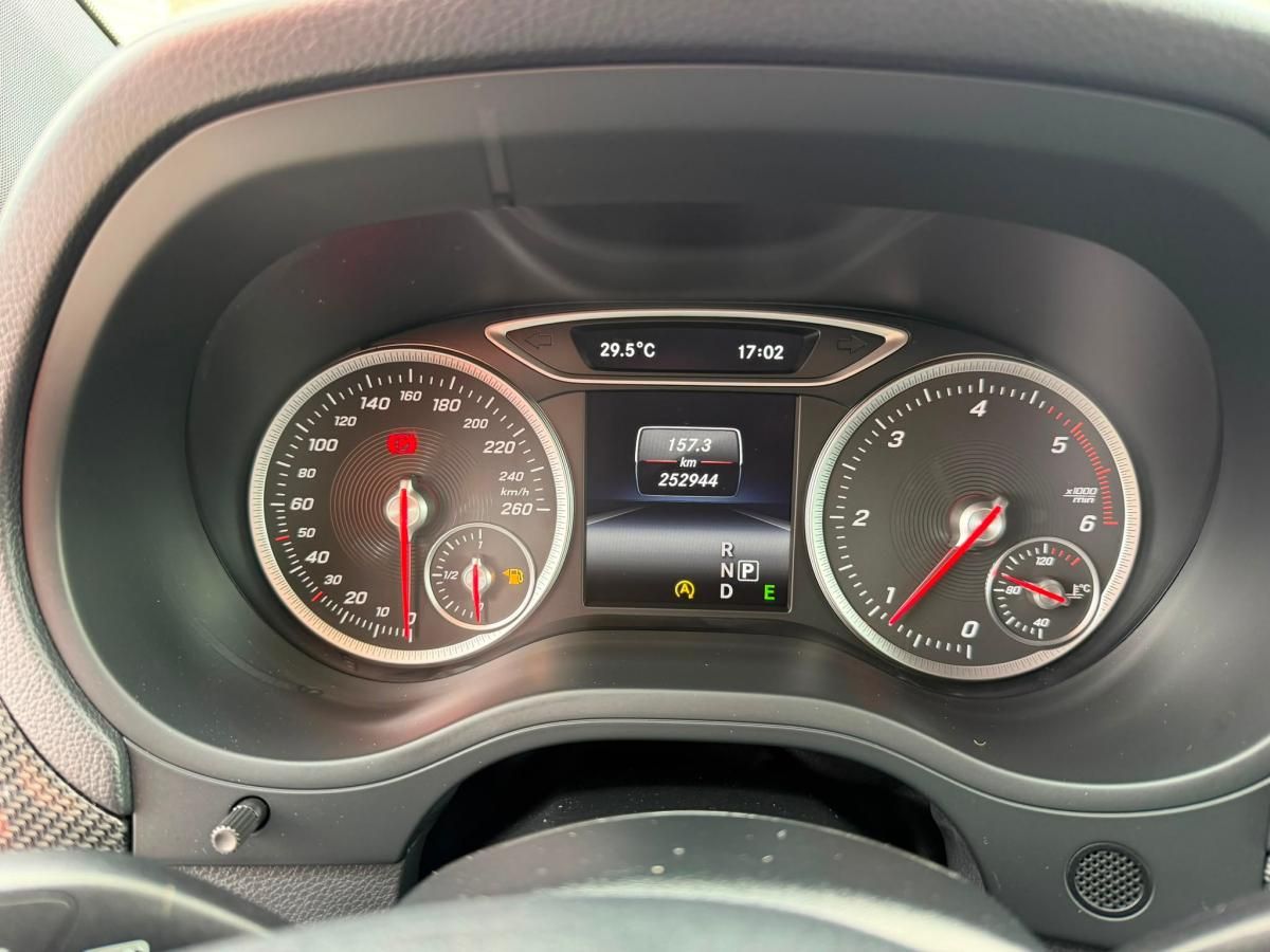 mercedes-benz-classe-b-2015-diesel-2143cc