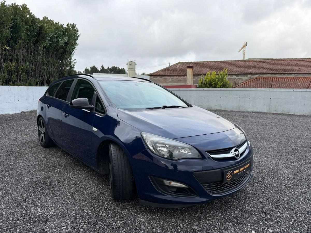 opel-astra-sport-tourer-2013-diesel-1248cc
