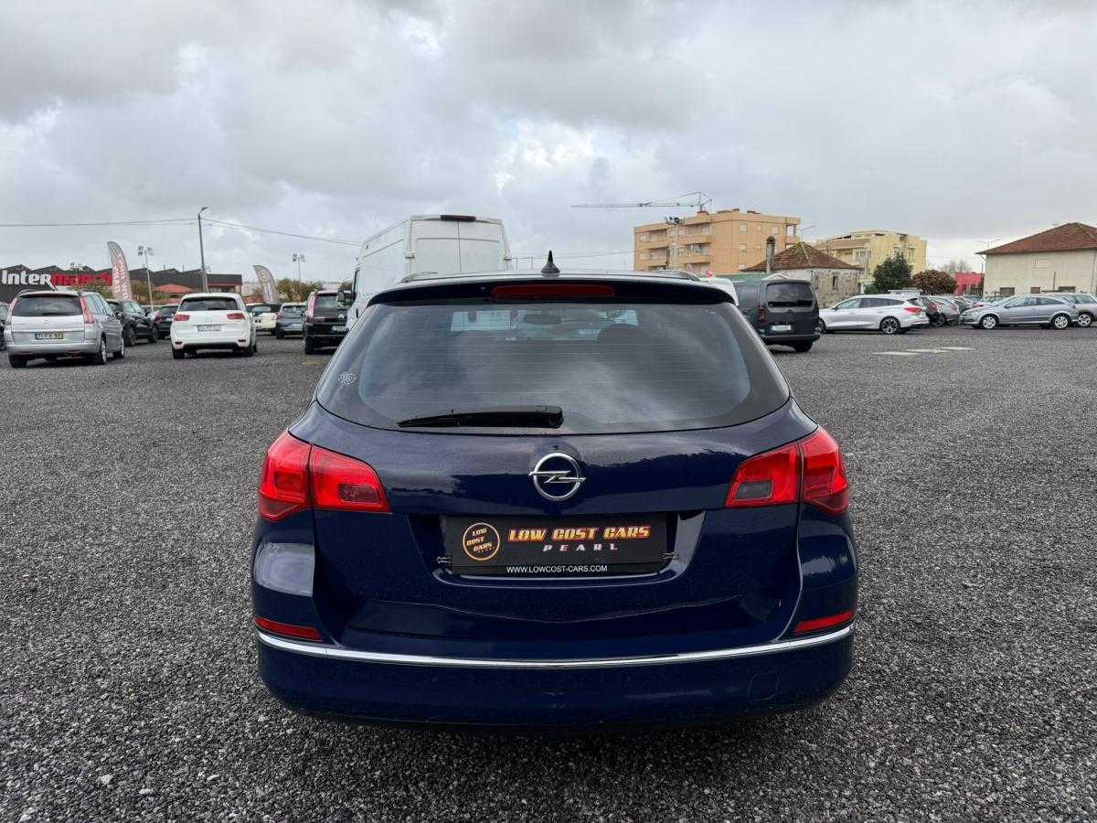 opel-astra-sport-tourer-2013-diesel-1248cc