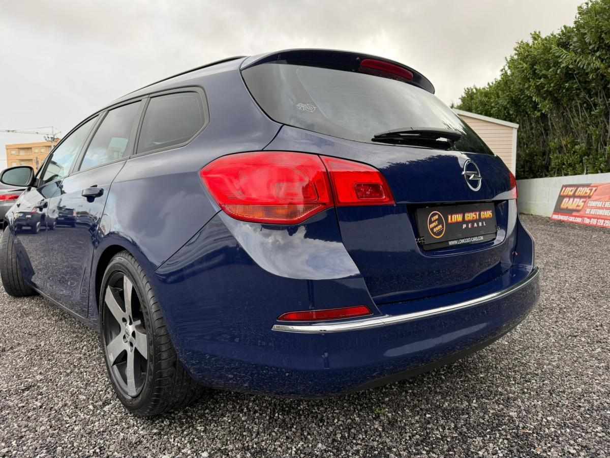 opel-astra-sport-tourer-2013-diesel-1248cc