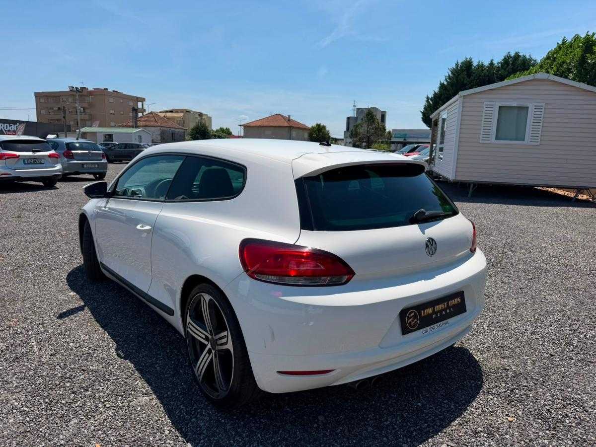 volkswagen-scirocco-2009-diesel-1968cc