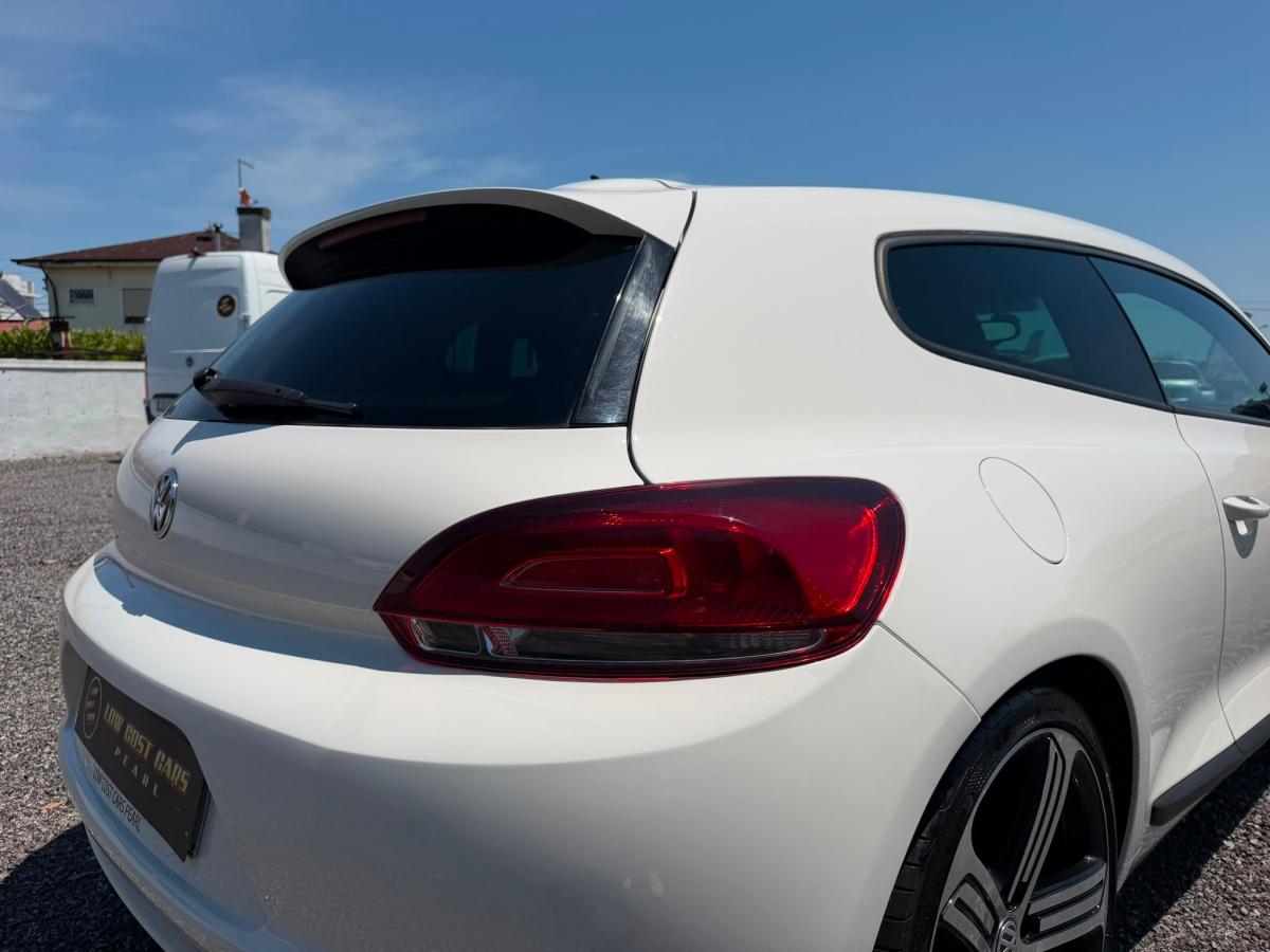 volkswagen-scirocco-2009-diesel-1968cc