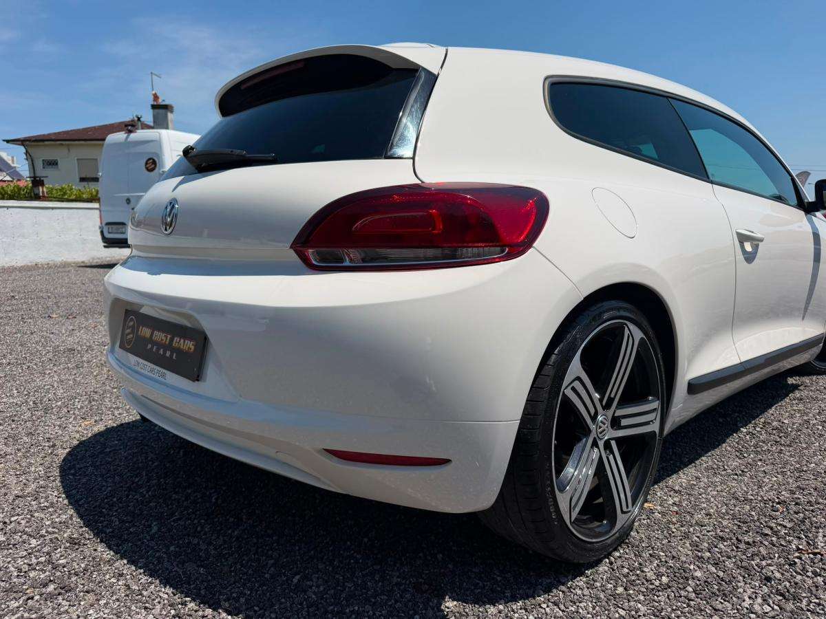 volkswagen-scirocco-2009-diesel-1968cc