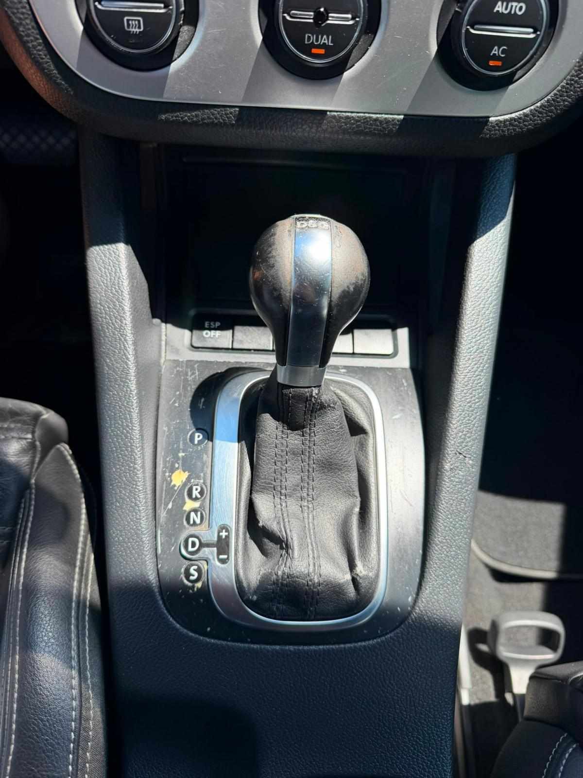 volkswagen-scirocco-2009-diesel-1968cc