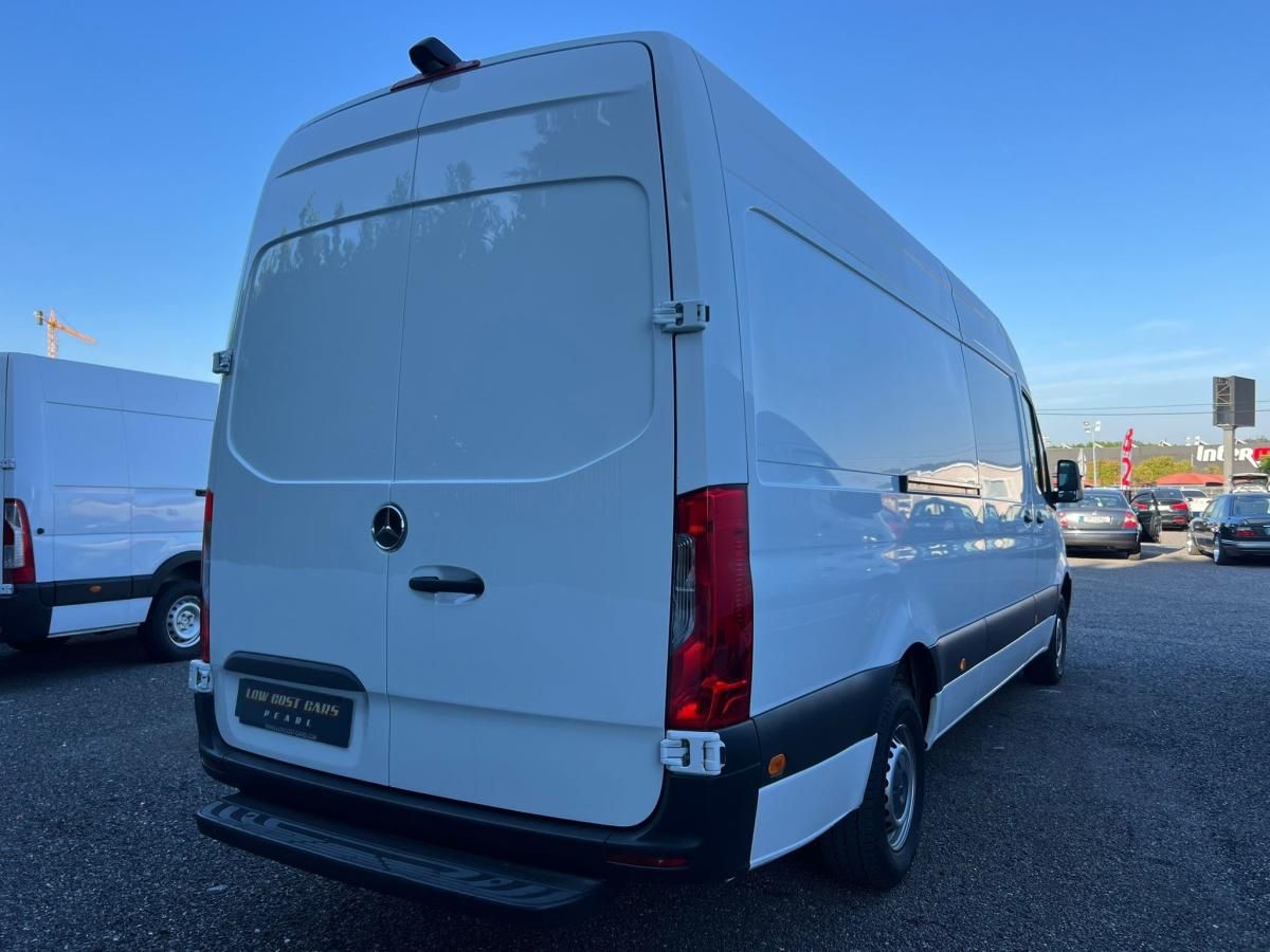 mercedes-benz-sprinter-2021-diesel-1950cc