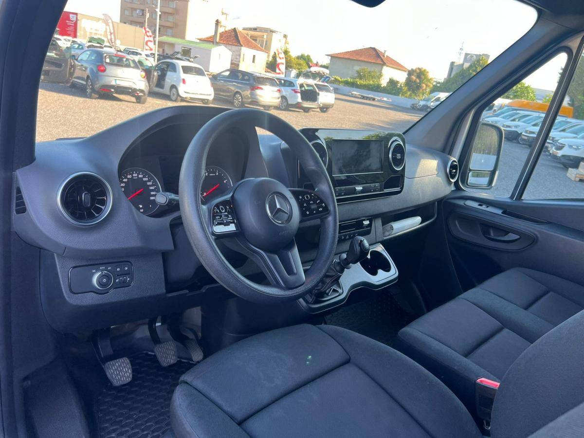 mercedes-benz-sprinter-2021-diesel-1950cc
