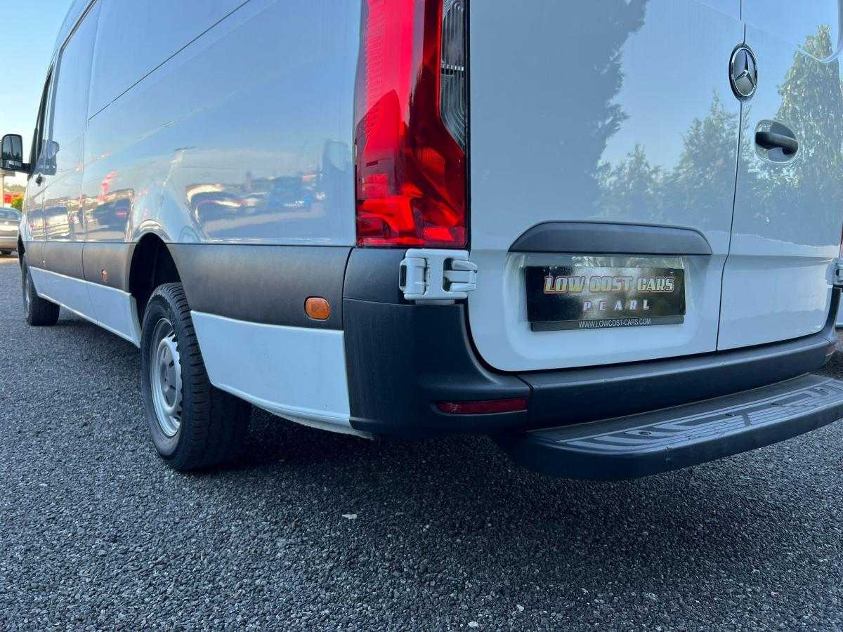 mercedes-benz-sprinter-2021-diesel-1950cc