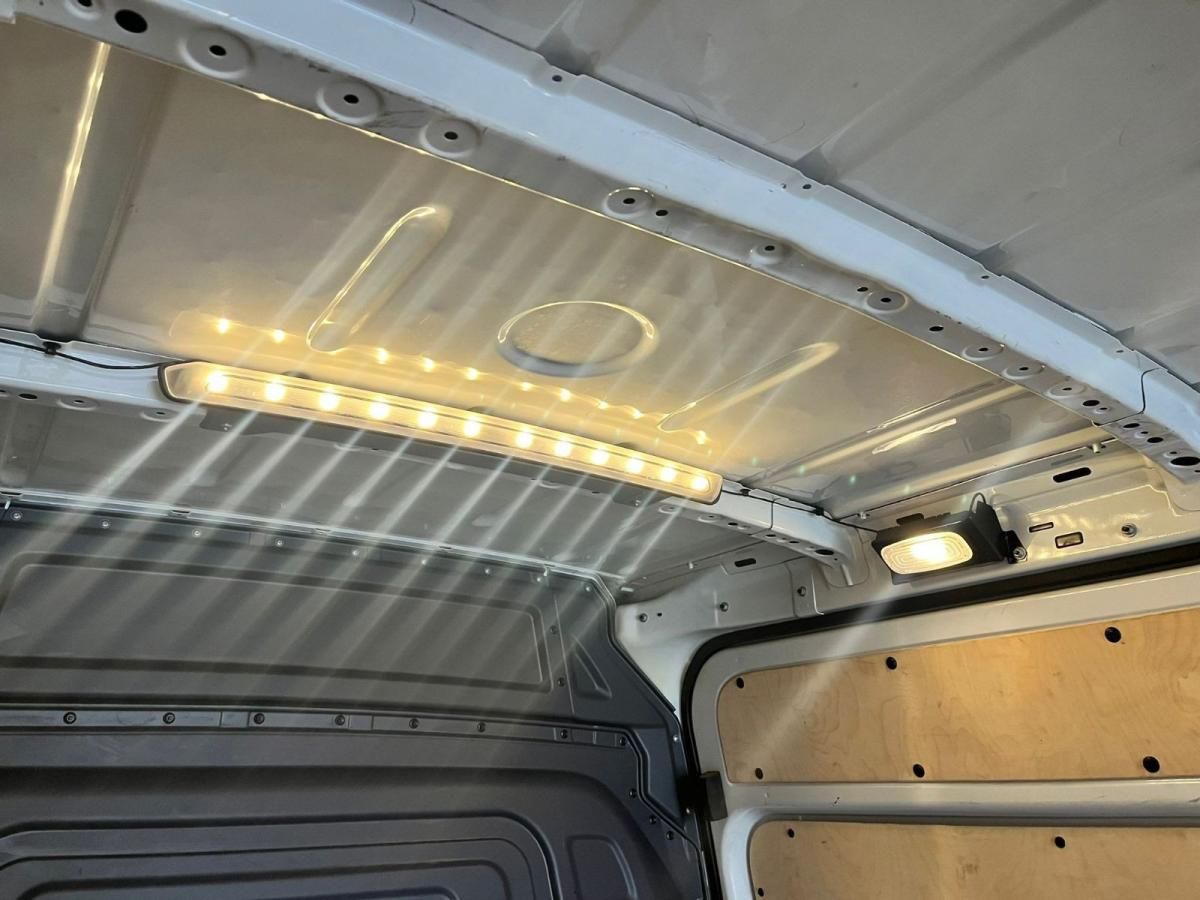mercedes-benz-sprinter-2021-diesel-1950cc