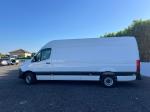 mercedes-benz-sprinter-2021-diesel-1950cc