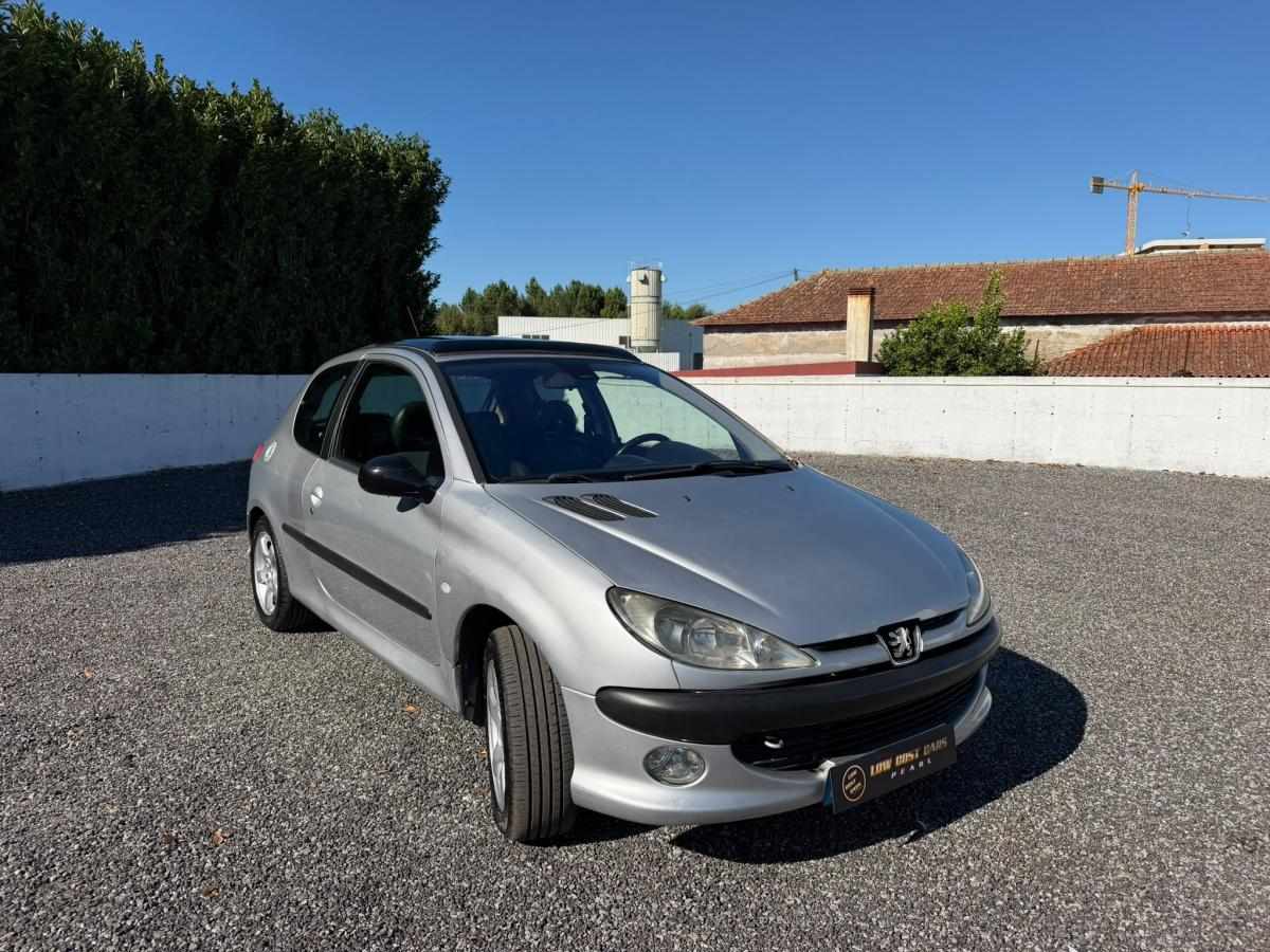 peugeot-206-2001-gasolina-1587cc